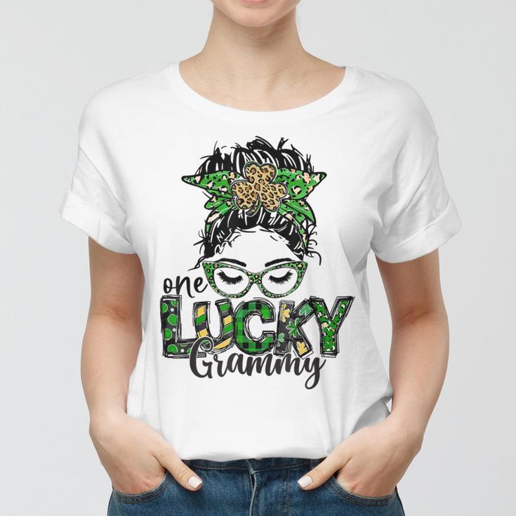 One Lucky Grammy St Patricks Day Messy Bun Leopard Women T-shirt