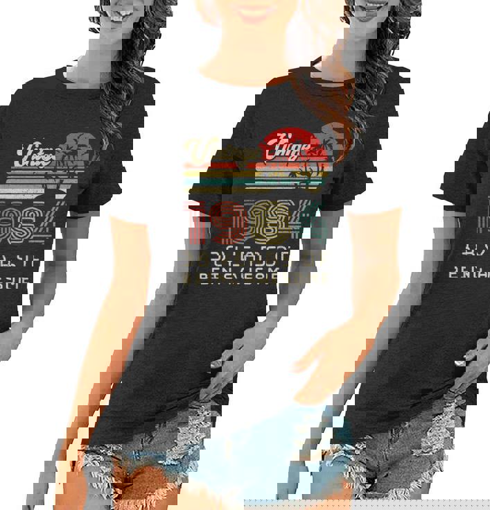 38 Years Old Birthday Vintage 1984 38Th Birthday Women T-shirt