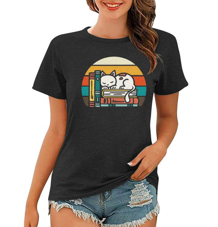 Funny Cute Cat Lady Books Reading Kitty Animals Pet Vintage Women T-shirt