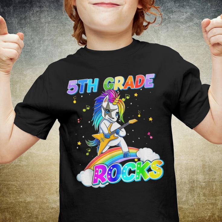 5Th Grade Rocks Unicorn Rainbow Back To School Student Kids Youth T-shirt