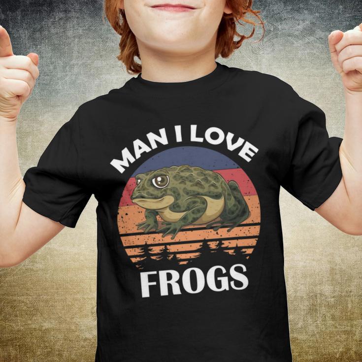 Man I Love Frogs Funny Retro Frog Youth T-shirt