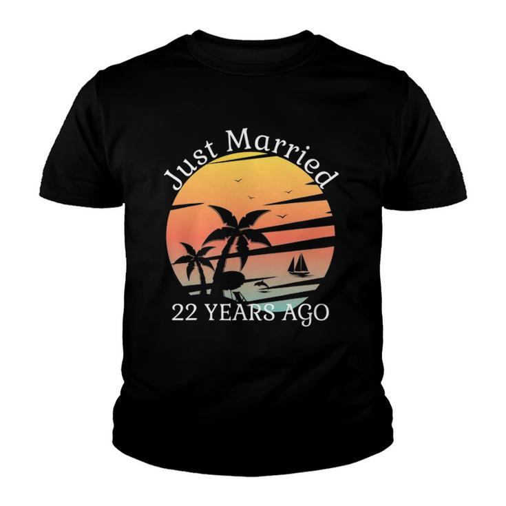 22Nd Wedding Anniversary Cruise Just Married 22 Years Youth T-shirt