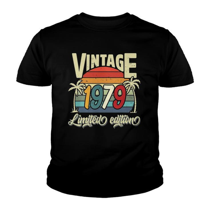 Vintage 1979 43Rd Birthday Limited Edition 43 Years Old Bday Youth T-shirt