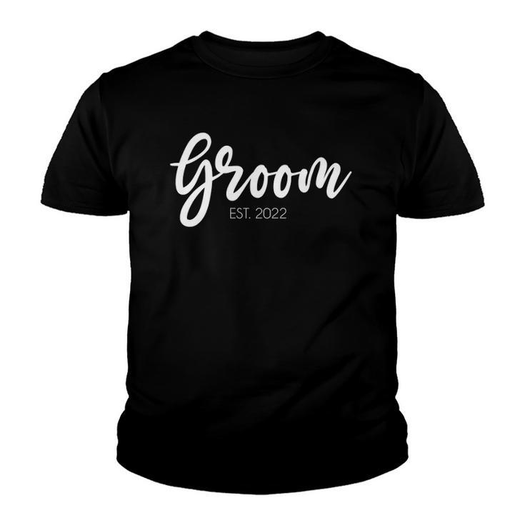 Wedding Matching Gifts Groom Est 2022 Groom Gift Youth T-shirt