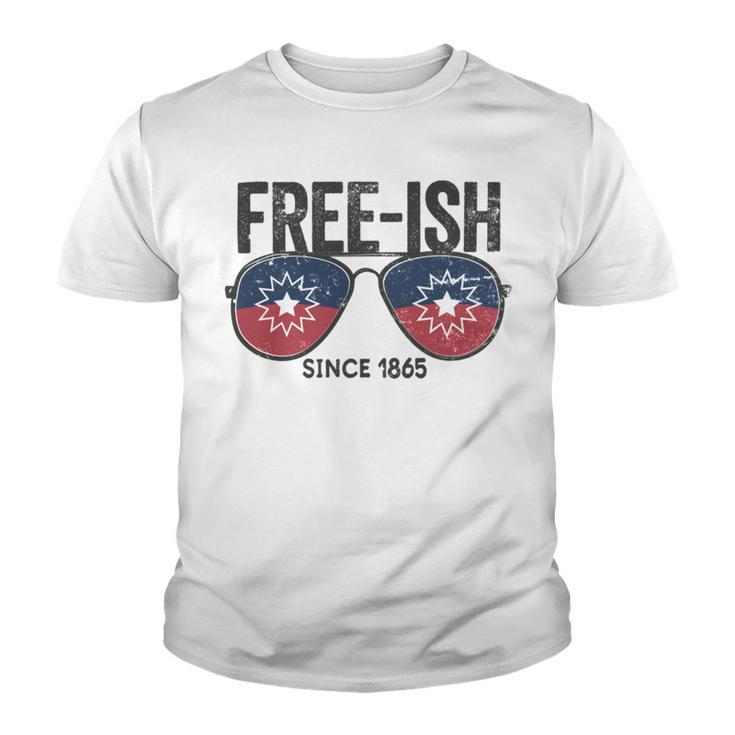 Premium Free-Ish Juneteenth Celebrate Black Freedom Free-Ish 1865 Messy Bun Afro Mom   Youth T-shirt