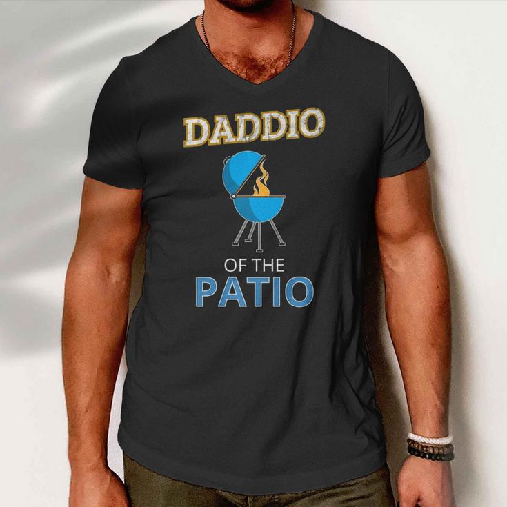 Mens Funny Daddio Of The Patio Fathers Day Bbq Grill Dad Men V-Neck Tshirt