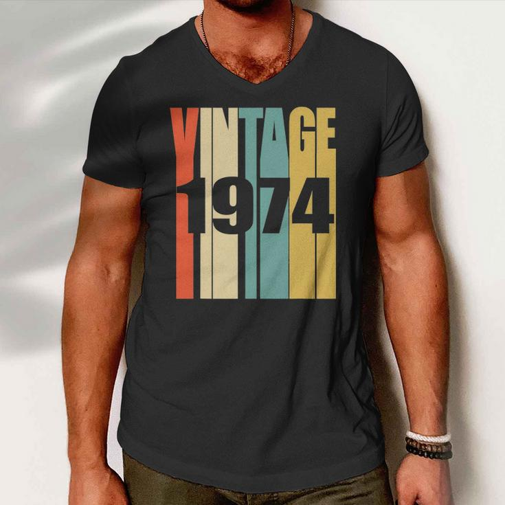 Retro Vintage 1974 48 Yrs Old Bday 1974 48Th Birthday Men V-Neck Tshirt