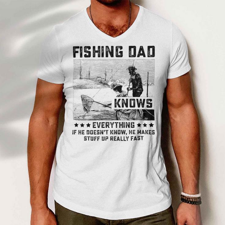 Fishing Dad Knows Everything Old Man Men V-Neck Tshirt