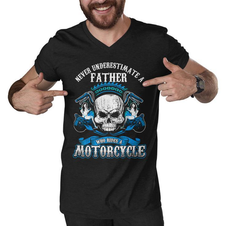 Father Grandpa Dad Biker Gift Never Underestimate Motorcycle Skull544 Family Dad Men V-Neck Tshirt