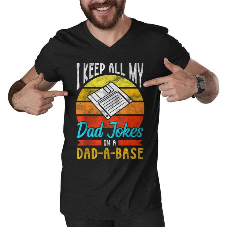 Fathers Day  For Dad Jokes Funny Dad  For Men  Men V-Neck Tshirt