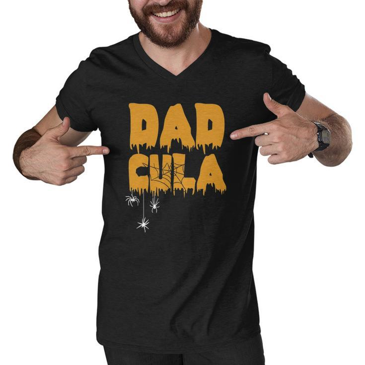 Funny Dadcula Dracula Halloween Dad Costume  Men V-Neck Tshirt