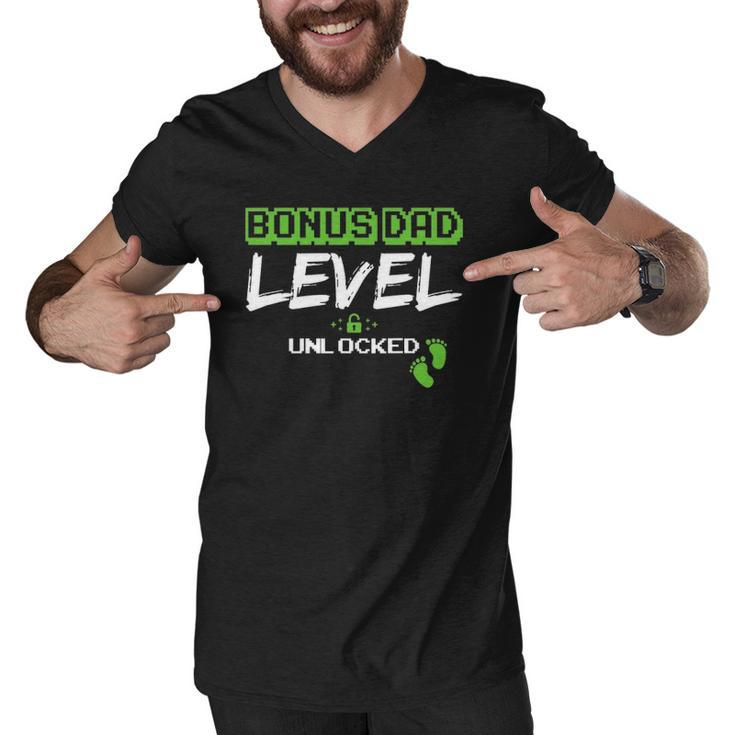 Gaming Bonus Dad Level Unlocked Leveled Up Daddy Video Game Men V-Neck Tshirt