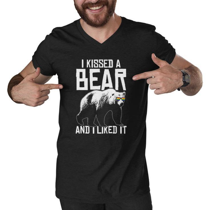 I Kissed A Bear And I Liked It Lgbt Gay Funny Gift Men V-Neck Tshirt