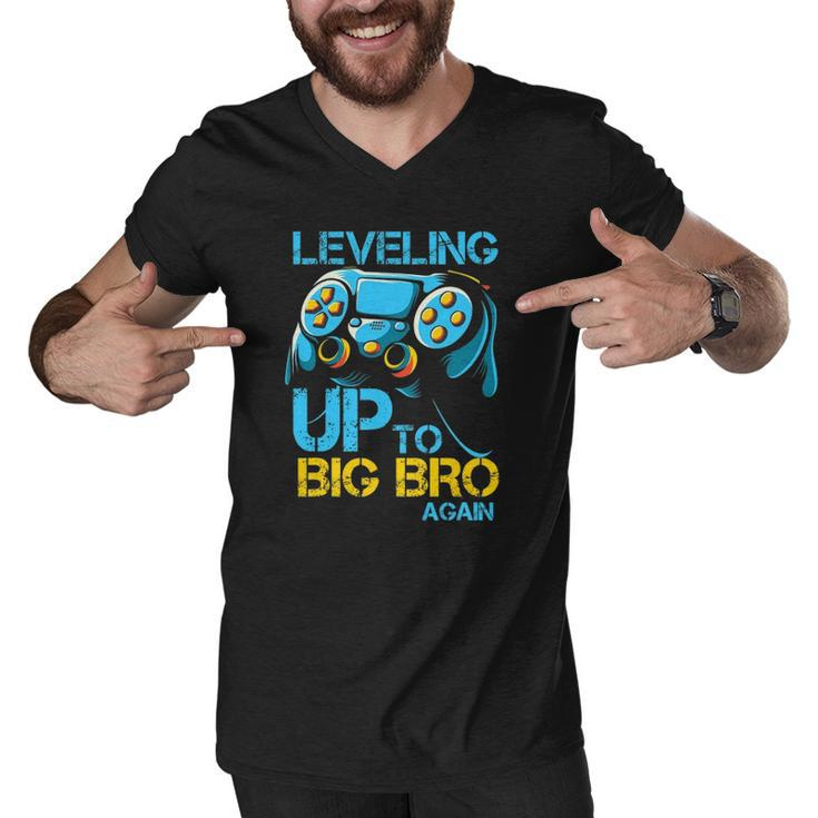 Leveling Up To Big Bro Again Gaming Lovers Vintage Men V-Neck Tshirt