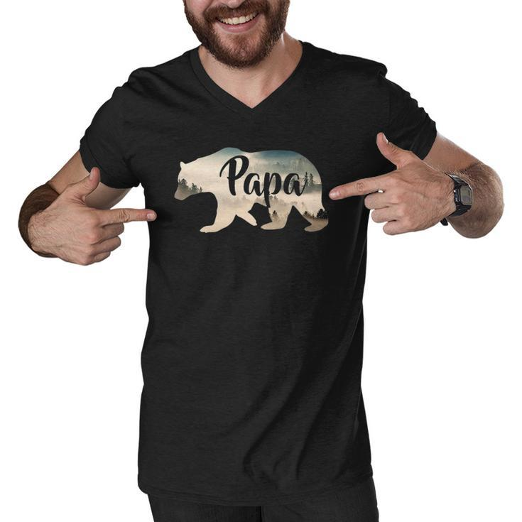 Men Papa Bear & Forest Awesome Camping Gift Men V-Neck Tshirt
