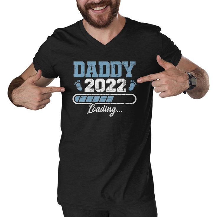 Mens Daddy 2022 Pregnancy Reveal First Time Dad Men V-Neck Tshirt
