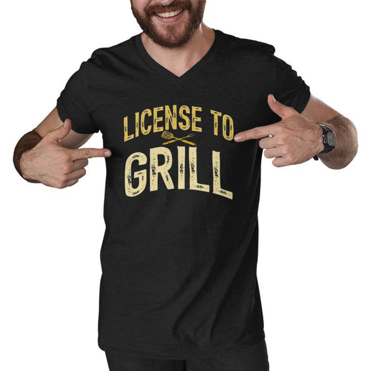 Mens Funny Dad Loves Bbq License To Grill Meat Smoking Vintage Men V-Neck Tshirt