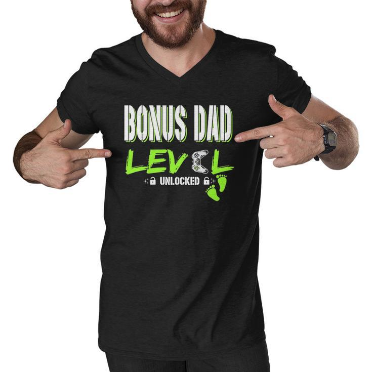 Mens Gaming Bonus Dad Level Unlocked Gamer Leveled Up Fathers Men V-Neck Tshirt