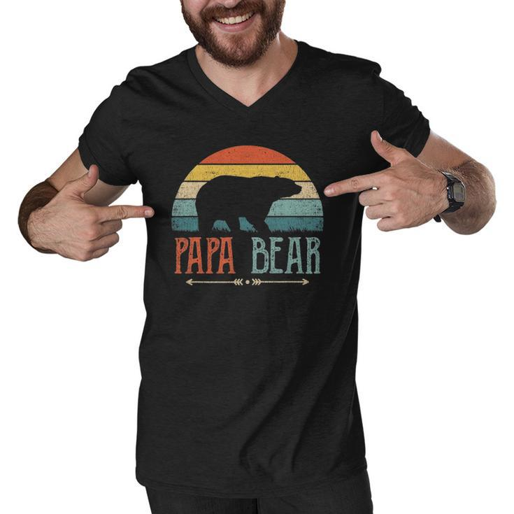 Mens Papa Bear Vintage Daddy Fathers Day Retro Dad Men V-Neck Tshirt