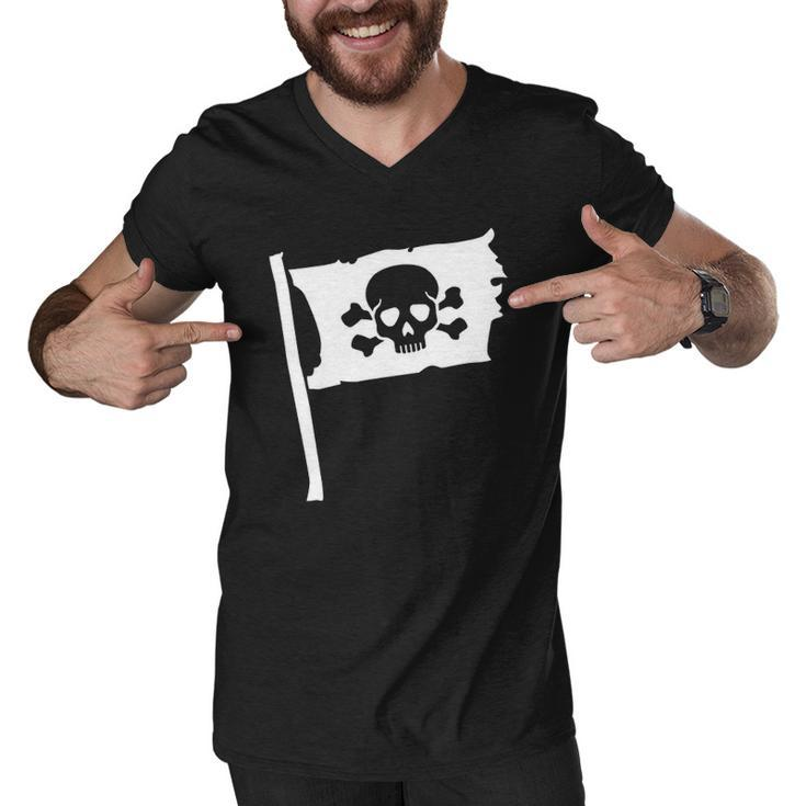 Pirate Flag Skull Crossed Bone Halloween Costume Men V-Neck Tshirt