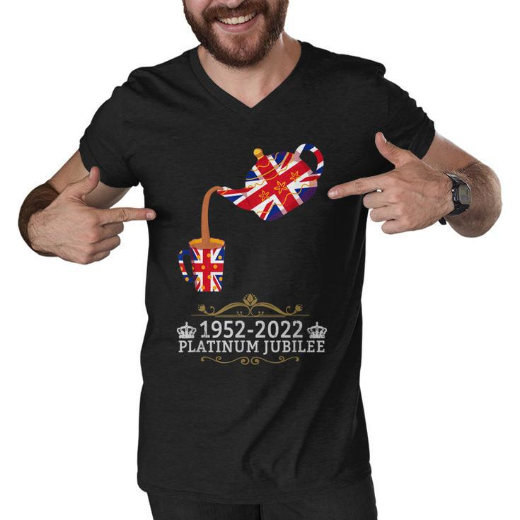 Platinum Jubilee 2022 Union Jack For Kids & Jubilee Teapot  Men V-Neck Tshirt