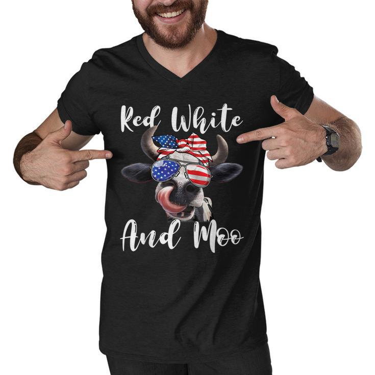 Red White And Moo Cow Messy Bun Usa Flag 4Th Of July  Men V-Neck Tshirt