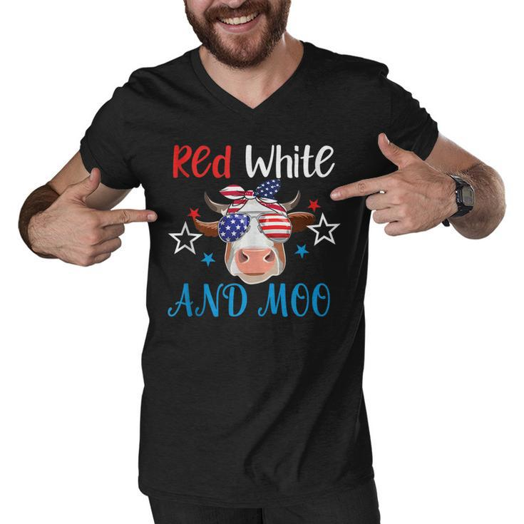 Red White And Moo Patriotic Cow Usa Flag 4Th Of July Farmer  Men V-Neck Tshirt
