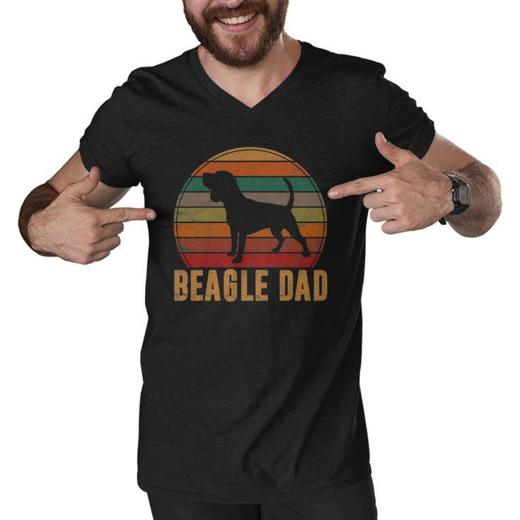 Retro Beagle Dad Gift Dog Owner Pet Tricolor Beagle Father Men V-Neck Tshirt