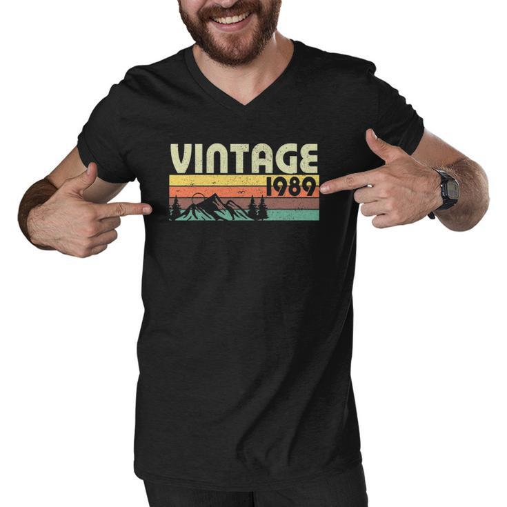 Retro Vintage 1989 Graphics 33Rd Birthday Gift 33 Years Old Men V-Neck Tshirt