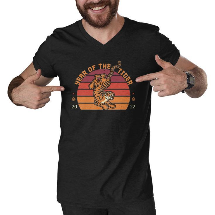 Year Of The Tiger Chinese Zodiac Chinese New Year 2022 Ver2 Men V-Neck Tshirt