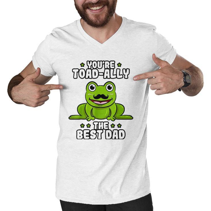Best Dad Daddy Frog Toad Ally Fathers Day Toad Froggy Men V-Neck Tshirt