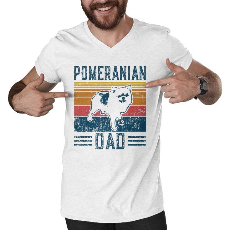 Dog Pomeranian Dog Pom Papa - Vintage Pomeranian Dad Men V-Neck Tshirt