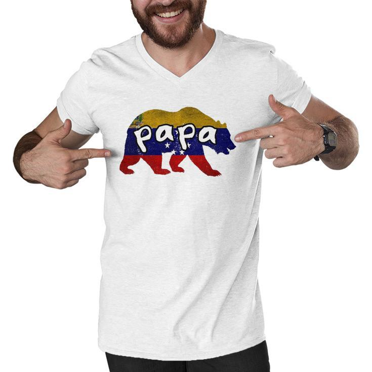 Mens Venezuelan Papa Bear  Matching Gift Men V-Neck Tshirt