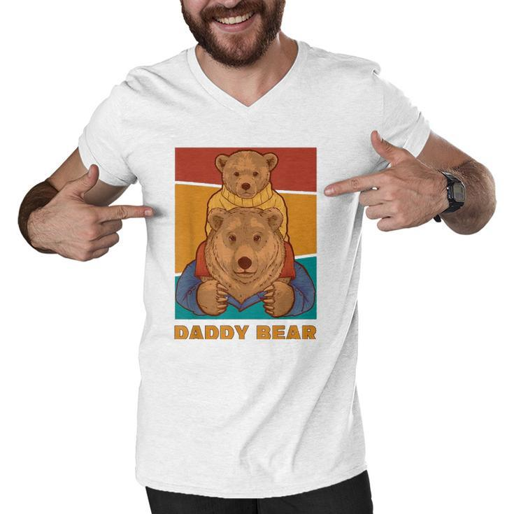 Mens Vintage Retro Daddy Bear Lovers Gift Men V-Neck Tshirt