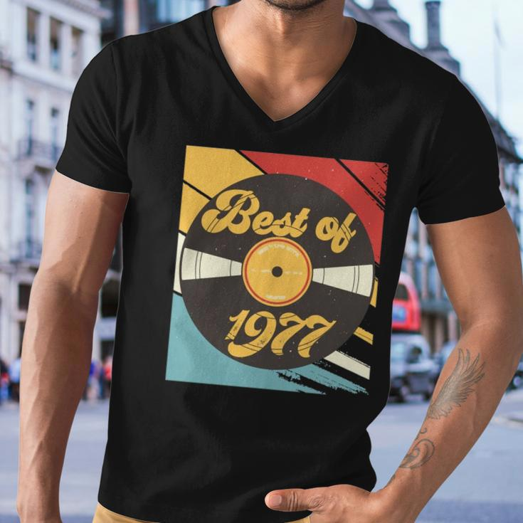 45Th Birthday Gift Vinyl Record Vintage 1977 Men V-Neck Tshirt