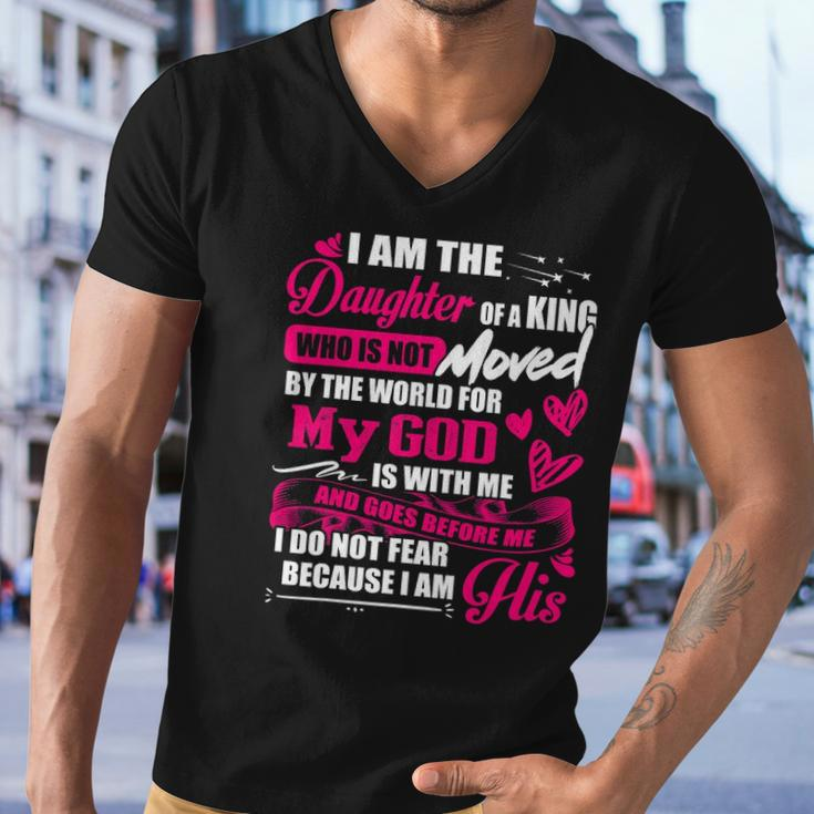 I Am The Daughter Of A King Fathers Day For Women Men V-Neck Tshirt