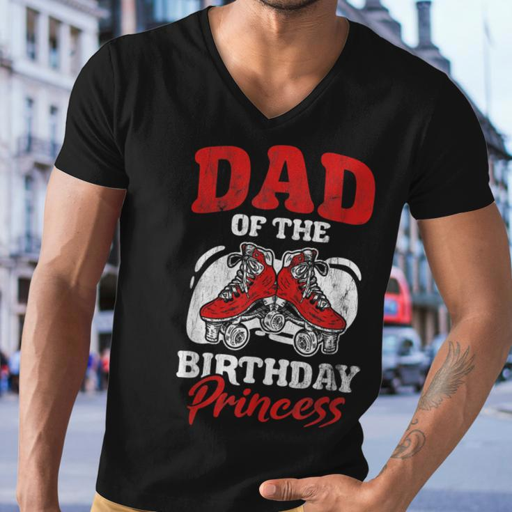 Mens Dad Of Birthday Princess Roller Skating Derby Roller Skate Men V-Neck Tshirt