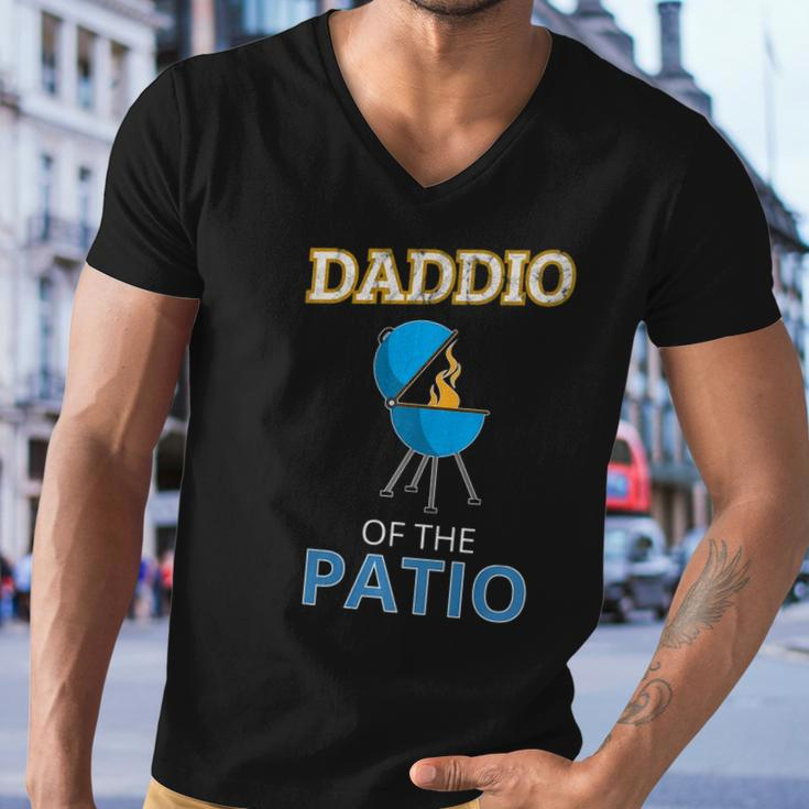 Mens Funny Daddio Of The Patio Fathers Day Bbq Grill Dad Men V-Neck Tshirt