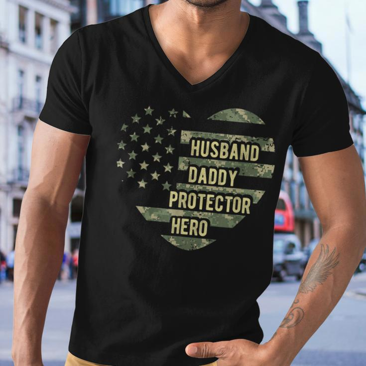 Mens Mens Husband Daddy Protector Heart Camoflage Fathers Day Men V-Neck Tshirt