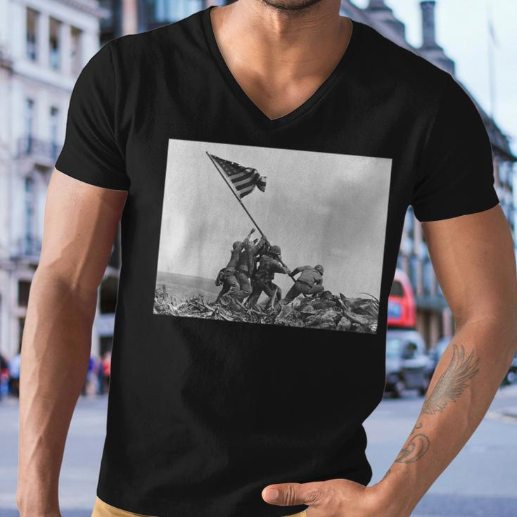 Raising The Flag On Iwo Jima Ww2 World War Ii Patriotic Men V-Neck Tshirt