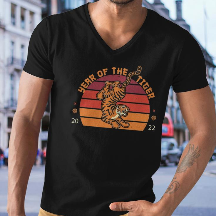 Year Of The Tiger Chinese Zodiac Chinese New Year 2022 Ver2 Men V-Neck Tshirt