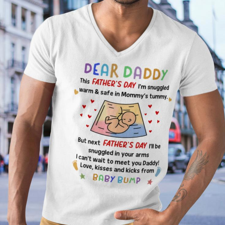 Dear Daddy I Cant Wait To Meet You Baby Bump Mug Men V-Neck Tshirt