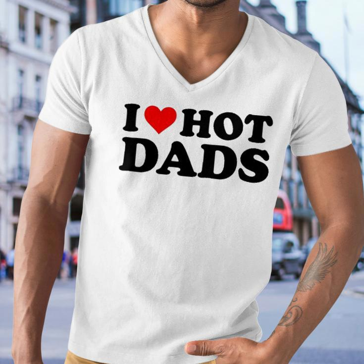 I Love Hot Dads Funny Red Heart I Heart Hot Dads Men V-Neck Tshirt