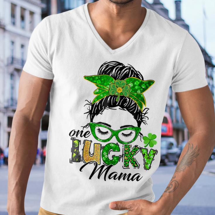 One Lucky Mama St Patricks Day Irish Shamrock Messy Bun Mom Men V-Neck Tshirt