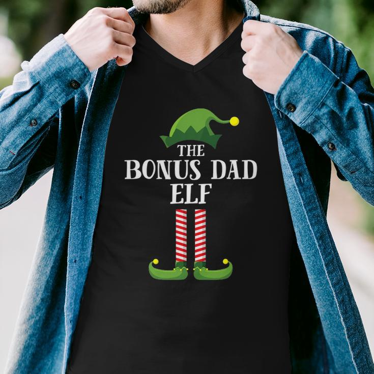 Bonus Dad Elf Matching Family Group Christmas Party Pajama Men V-Neck Tshirt