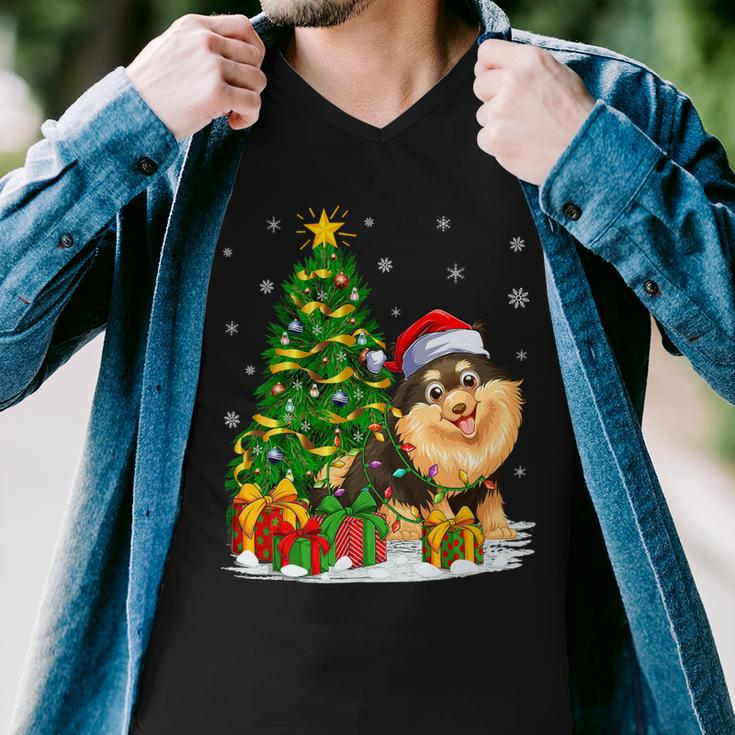 Funny Xmas Tree Family Matching Santa Pomeranian Christmas T-Shirt Men V-Neck Tshirt