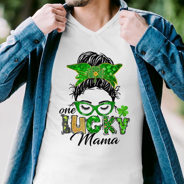 One Lucky Mama St Patricks Day Irish Shamrock Messy Bun Mom Men V-Neck Tshirt