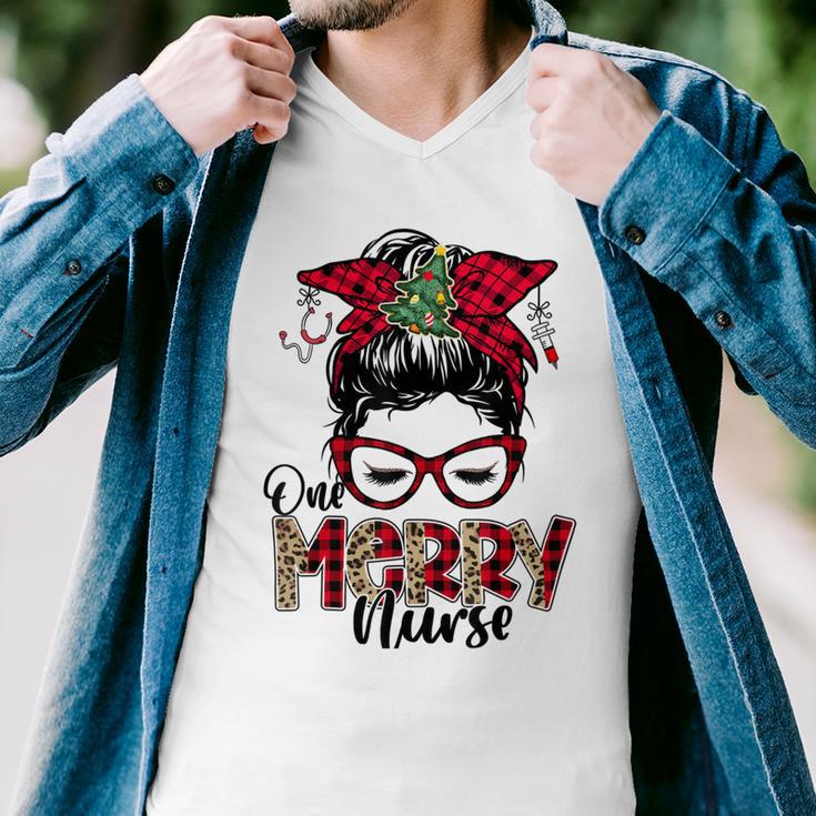 One Merry Nurse Messy Bun Tee Christmas Scrubs For Nurses Men V-Neck Tshirt