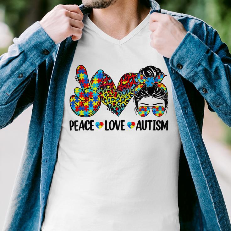 Peace Love Autism Mom Life Messy Bun Blue Autism Awareness Men V-Neck Tshirt