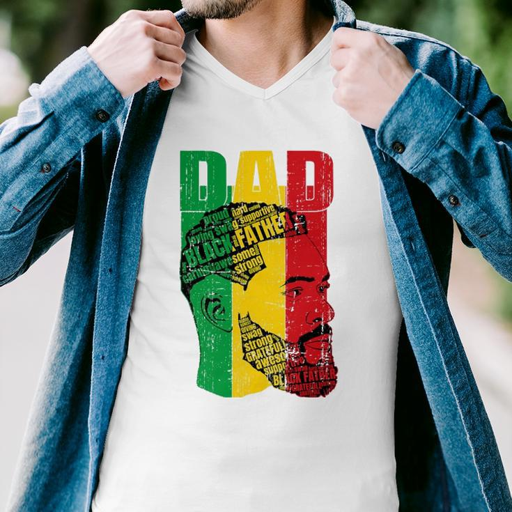 Strong Black Dad King African American Men V-Neck Tshirt